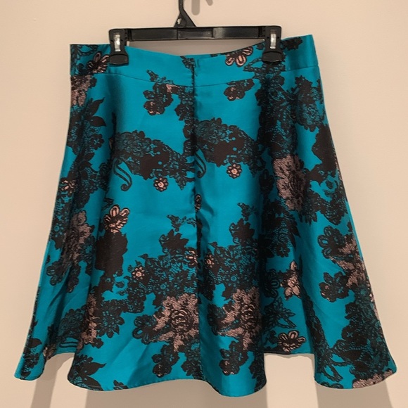 Brocade gothic midi skirt size XL - Picture 3 of 4